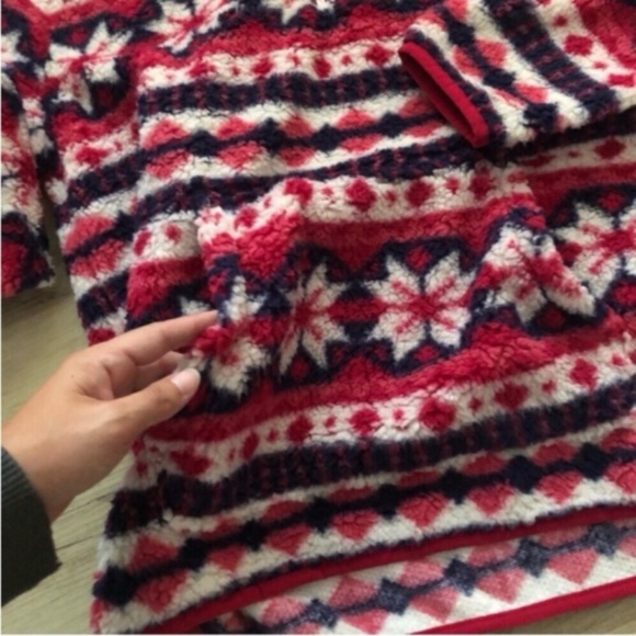 Sherpa Kangaroo Pouch Pullover Sweater - Picture 4 of 5